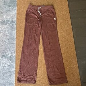 Vuori Performance straight leg Pants